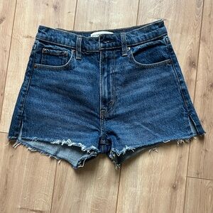 [UNWORN] Abercrombie High-Rise Mom Short